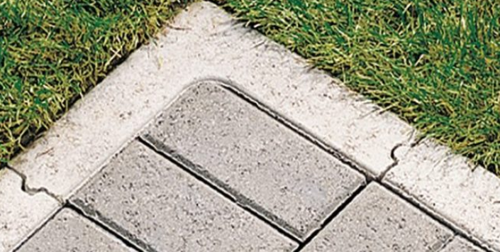 Universal Curb